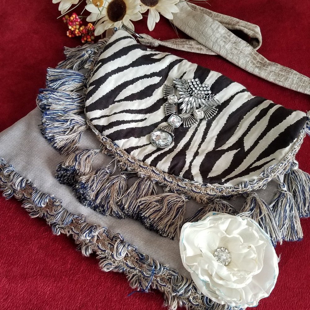 "One of a kind" Handmade Purse - Picture 4 of 16